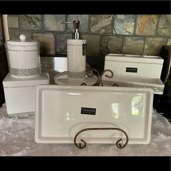 🎉SOLD🎉Tahari White RHINESTONES Crystals Luxe Glam 5 Pc Set | NEW! - Picture 9 of 9